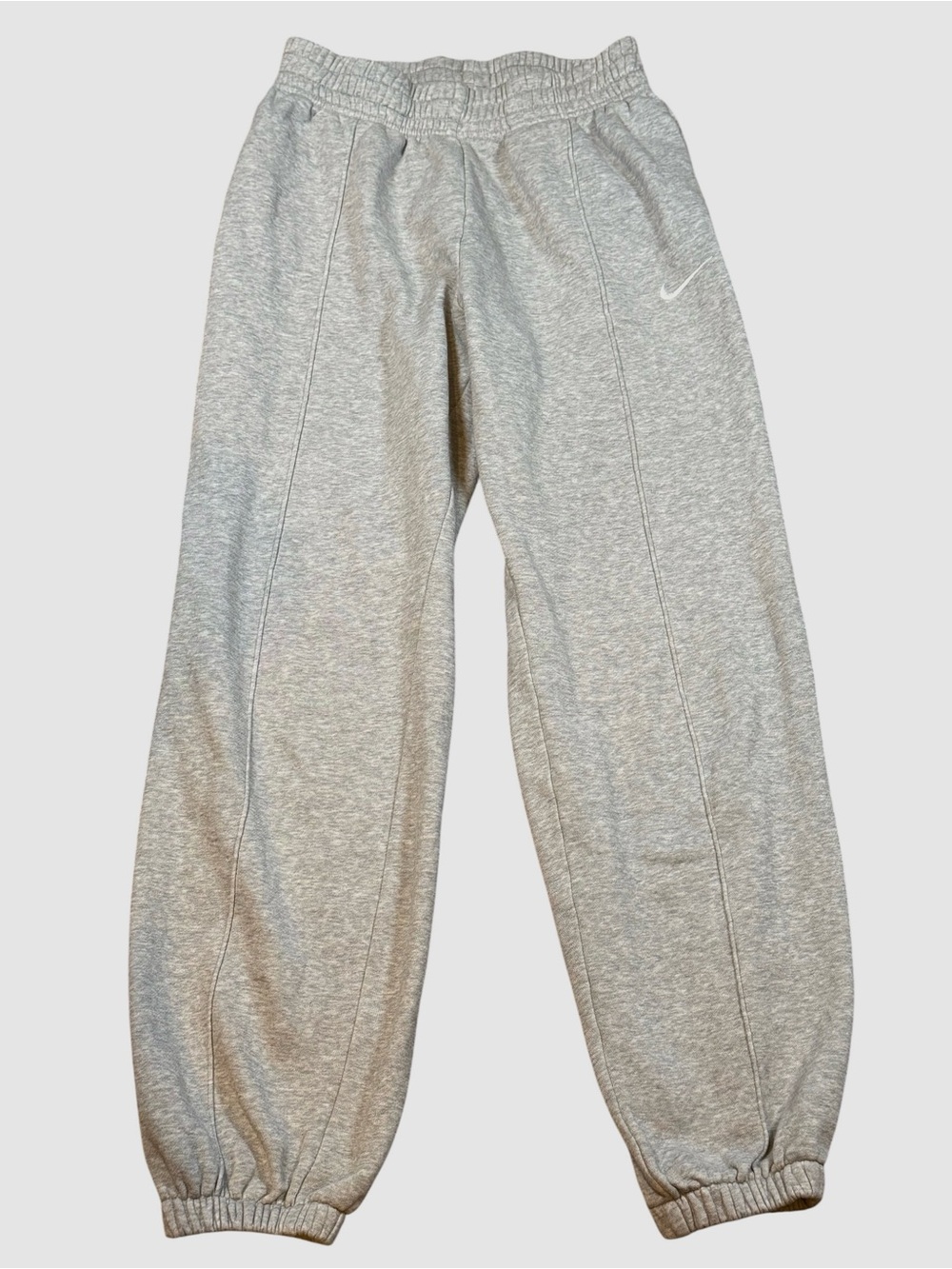 Nike Women’s Sportswear Essential Fleece Joggers Gray Heather XS